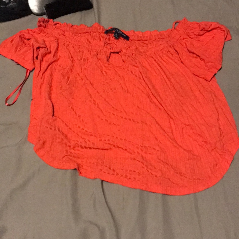 Off the shoulder crop top with v cutout on chest